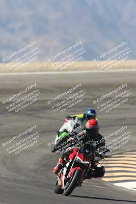 media/Oct-30-2025-Racers Edge (Thu) [[dabbdaf680]]/3-B Group/Session 2 (Bowl Exit)/